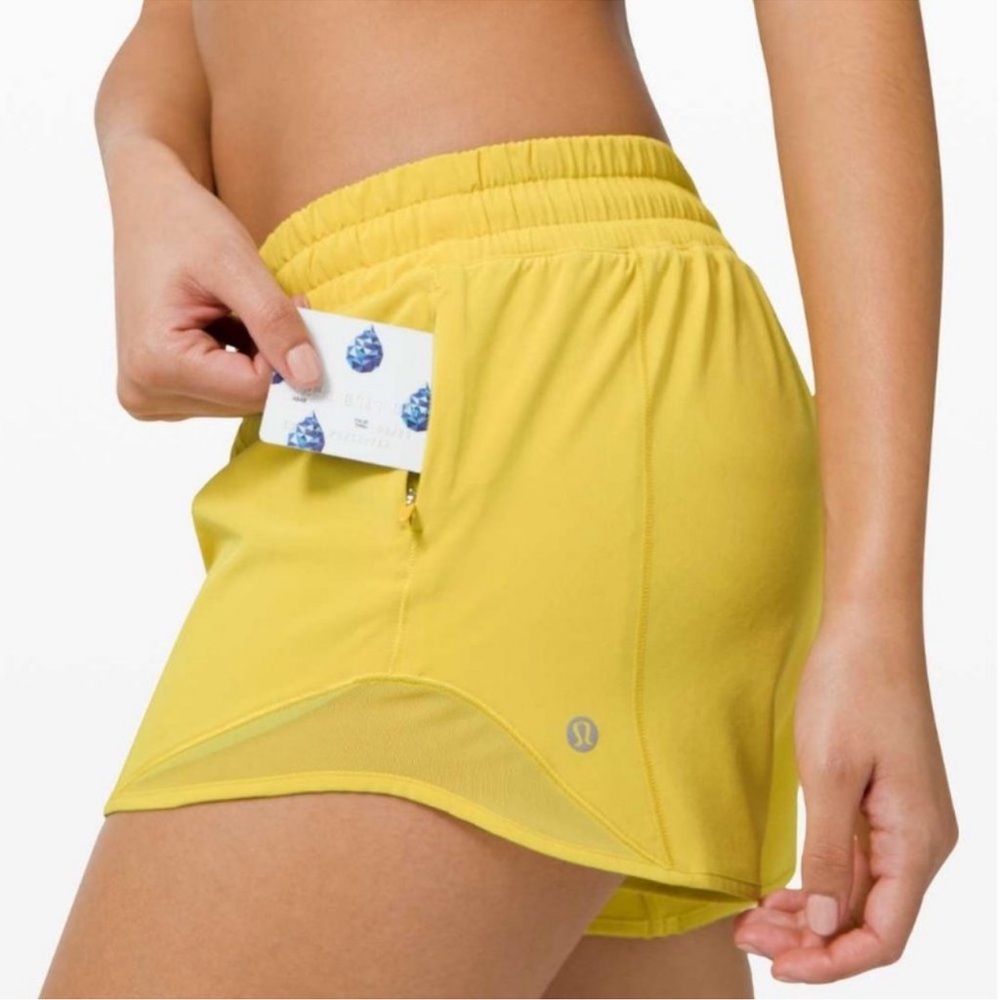 Lululemon Hotty Hot Short II Soleil 4" Sz 12